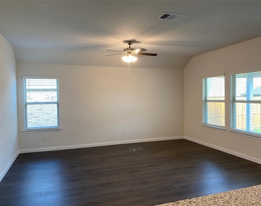 503 Spur Ridge - Photo Thumbnail 8
