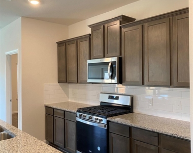 503 Spur Ridge - Photo Thumbnail 9