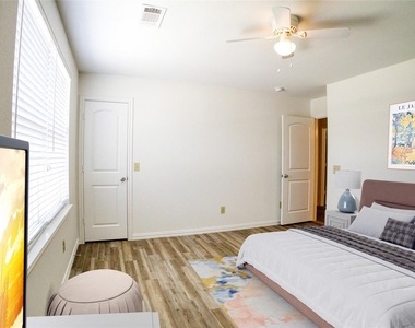 1708 S Waco Street - Photo Thumbnail 24