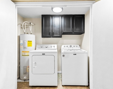 2804 Spring Valley Drive - Photo Thumbnail 19