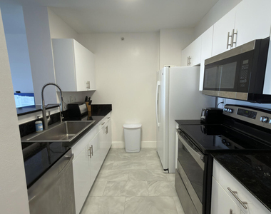 651 Okeechobee Boulevard - Photo Thumbnail 10
