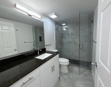 651 Okeechobee Boulevard - Photo Thumbnail 7