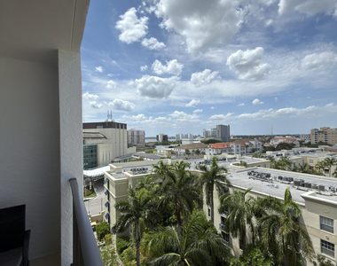 651 Okeechobee Boulevard - Photo Thumbnail 4