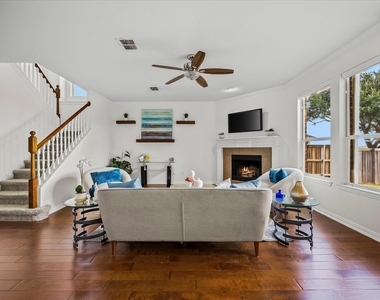 4102 Stone Haven Drive - Photo Thumbnail 8