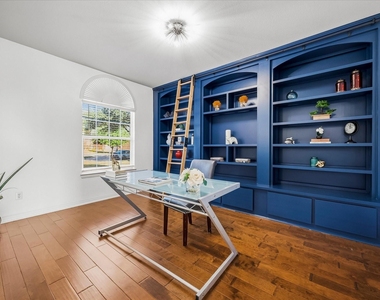 4102 Stone Haven Drive - Photo Thumbnail 4