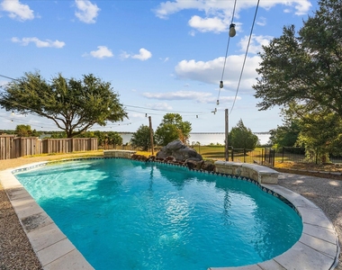 4102 Stone Haven Drive - Photo Thumbnail 30