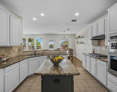 4102 Stone Haven Drive - Photo Thumbnail 12