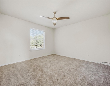 4102 Stone Haven Drive - Photo Thumbnail 26