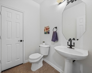 4102 Stone Haven Drive - Photo Thumbnail 16