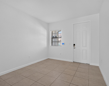15212 Sw 119th Terrace - Photo Thumbnail 4
