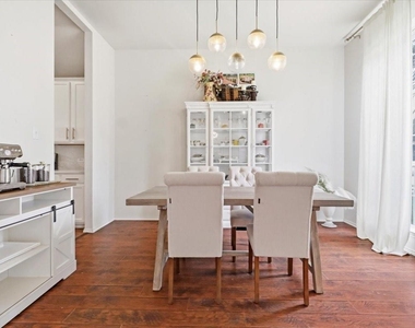 3404 Bluegrass Drive - Photo Thumbnail 2