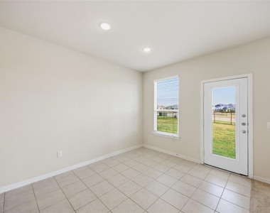 1805 Nelson Street - Photo Thumbnail 11