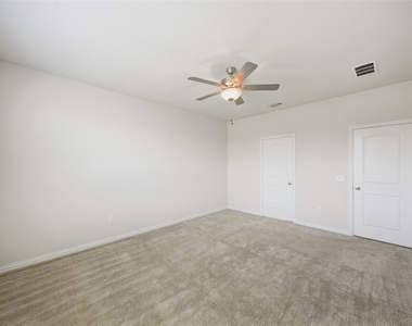 1805 Nelson Street - Photo Thumbnail 13