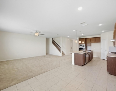 1805 Nelson Street - Photo Thumbnail 9