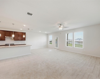 1805 Nelson Street - Photo Thumbnail 8