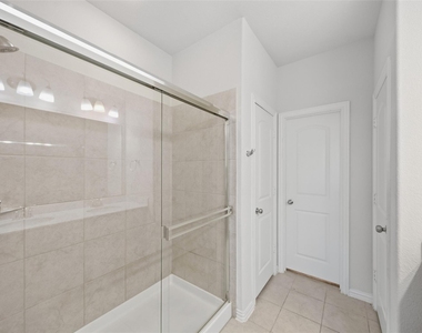1805 Nelson Street - Photo Thumbnail 15
