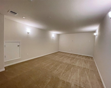 1805 Nelson Street - Photo Thumbnail 21