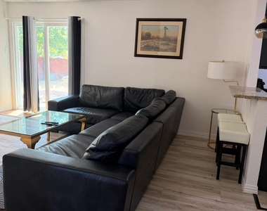 3932 Sun Valley Court - Photo Thumbnail 14