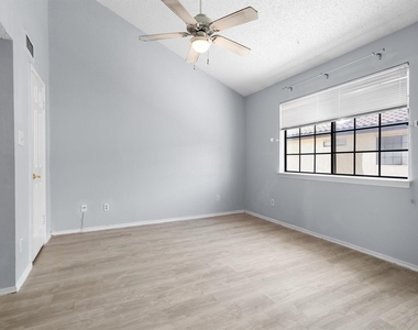 5590 Spring Valley - Photo Thumbnail 9