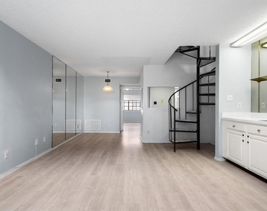5590 Spring Valley - Photo Thumbnail 25