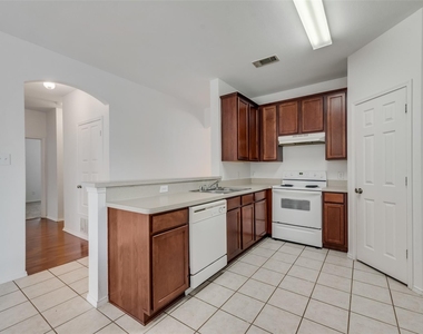 287 Big Bear Drive - Photo Thumbnail 10