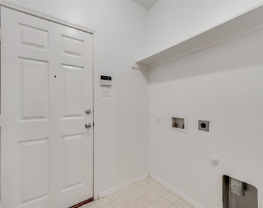 287 Big Bear Drive - Photo Thumbnail 11