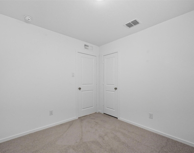 823 Sandhill Crane Lane - Photo Thumbnail 7