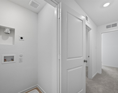823 Sandhill Crane Lane - Photo Thumbnail 14