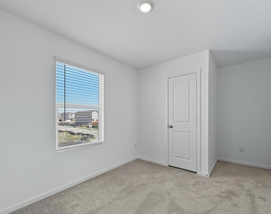 823 Sandhill Crane Lane - Photo Thumbnail 9