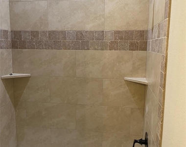 3005 Promenade Drive - Photo Thumbnail 9