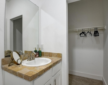 1606 Tribeca Way - Photo Thumbnail 31