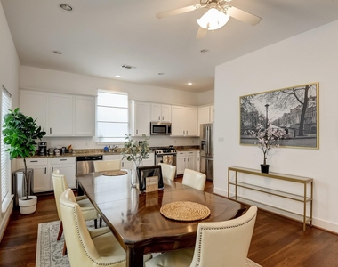 1606 Tribeca Way - Photo Thumbnail 9