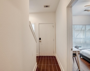 1606 Tribeca Way - Photo Thumbnail 1