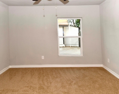 814 N Kentucky Street - Photo Thumbnail 9