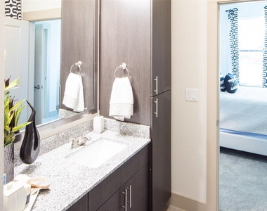 901 N Zang Boulevard - Photo Thumbnail 8