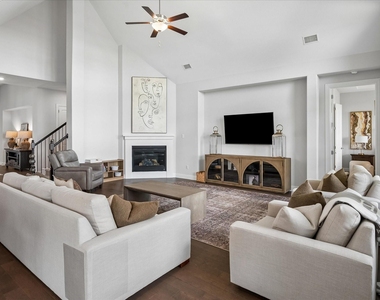 11828 Prudence Drive - Photo Thumbnail 11