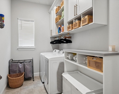 11828 Prudence Drive - Photo Thumbnail 7