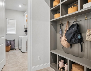 11828 Prudence Drive - Photo Thumbnail 17