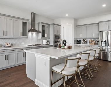 11828 Prudence Drive - Photo Thumbnail 14