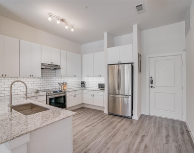 209 Wimberly Street - Photo Thumbnail 3