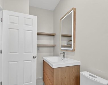 695 Hibiscus Street - Photo Thumbnail 12