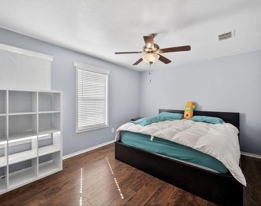9633 Anns Way - Photo Thumbnail 26
