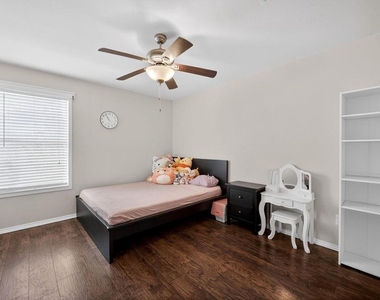 9633 Anns Way - Photo Thumbnail 28