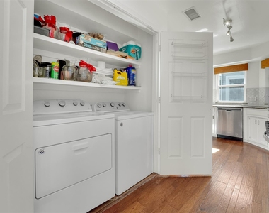 3021 Waterfront Circle - Photo Thumbnail 17