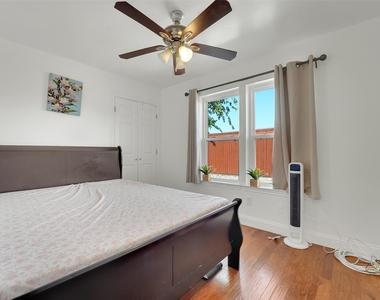 3021 Waterfront Circle - Photo Thumbnail 8