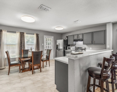 8610 Mountain Bluff - Photo Thumbnail 9