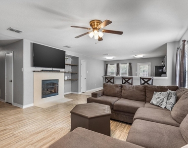 8610 Mountain Bluff - Photo Thumbnail 5