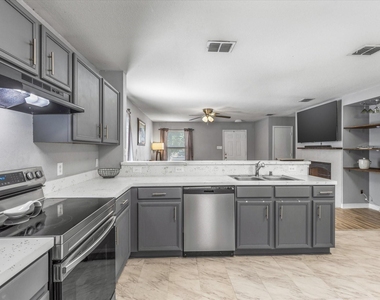 8610 Mountain Bluff - Photo Thumbnail 8