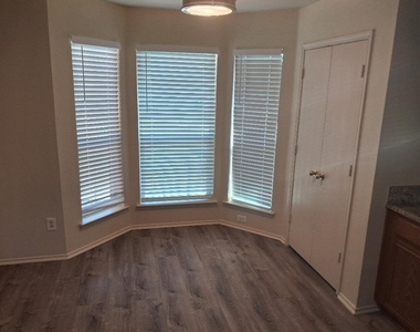 7310 Fossil Lake Drive - Photo Thumbnail 3