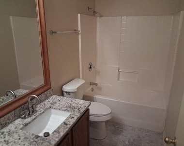 7310 Fossil Lake Drive - Photo Thumbnail 14